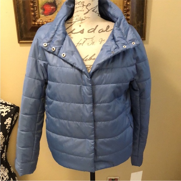 💙 Laurier & Co, Silky comfy lightweight puffer jacket snaps close 🇨🇦 - Picture 3 of 15